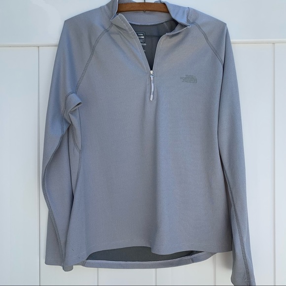 The North Face Tops - THE NORTH FACE | L | gray long sleeve quarter zip